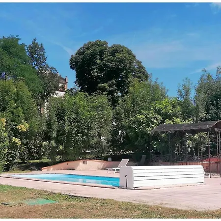 בית הארחה Les Hirondelles : Ferme Fortifiee Avec Piscine ! קסטלסרסין